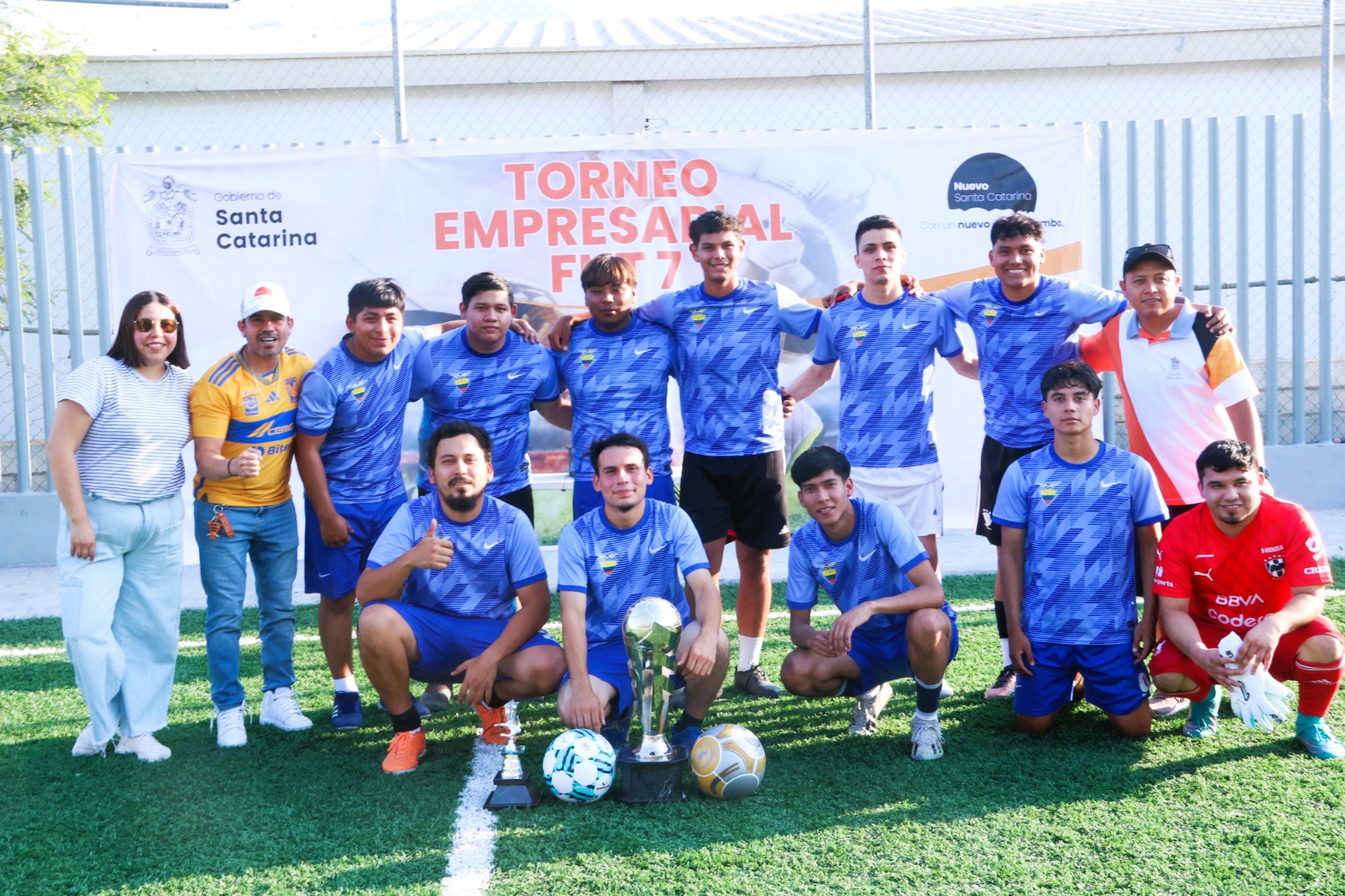 Celebra Santa Catarina torneo empresarial de fútbol 7