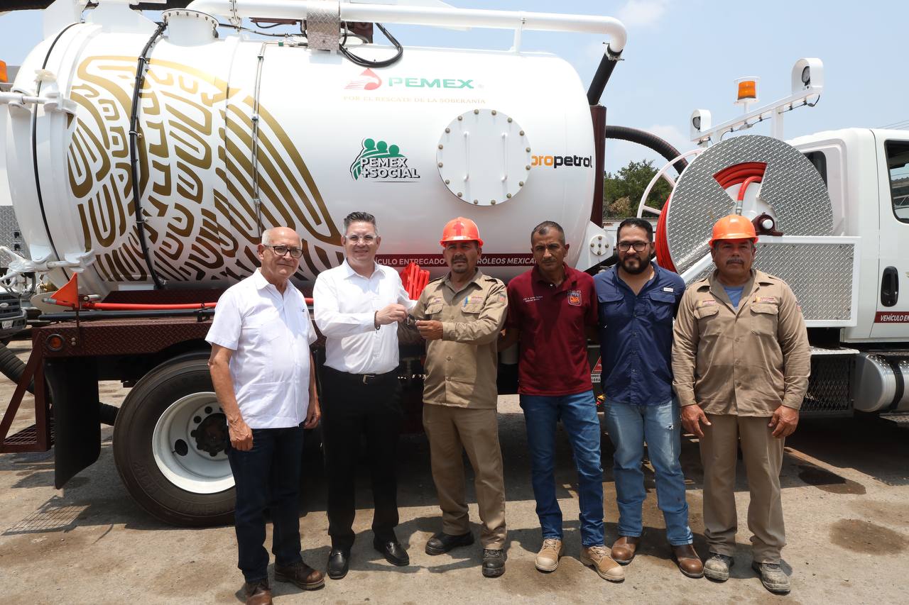 Recibe COMAPA Victoria nuevo camión Vactor