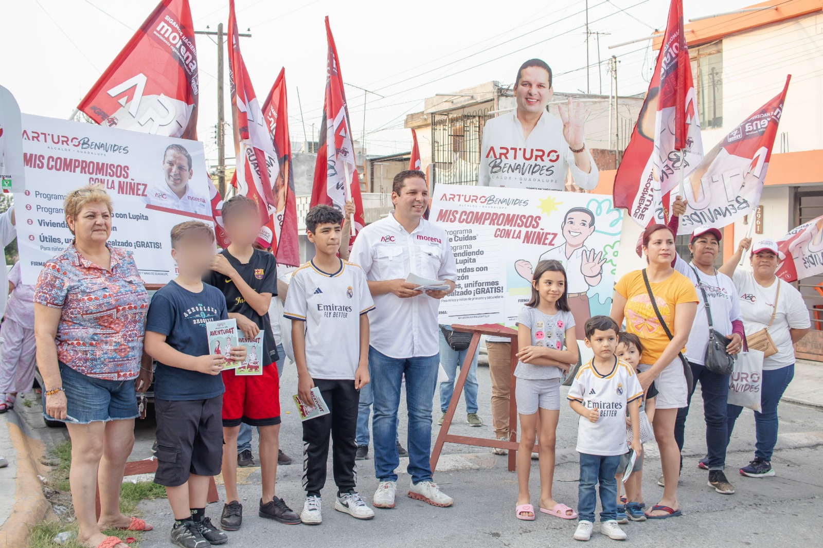 Dará Arturo Benavides uniformes, útiles y calzado gratuitos