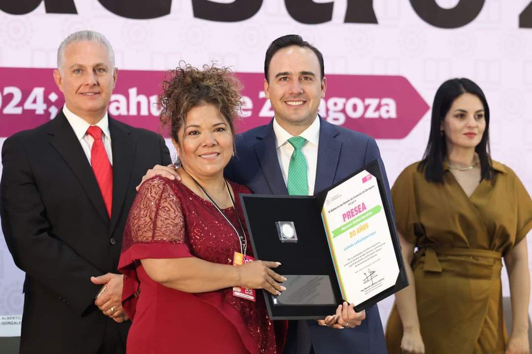 Reconoce Manolo Jiménez a las maestras y maestros de Coahuila