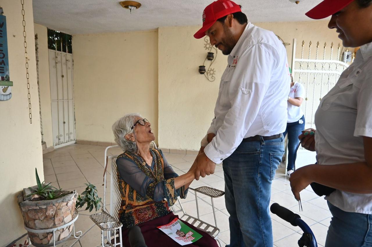 Llama Carlos Villarreal a moncloves a ejercer su derecho de voto