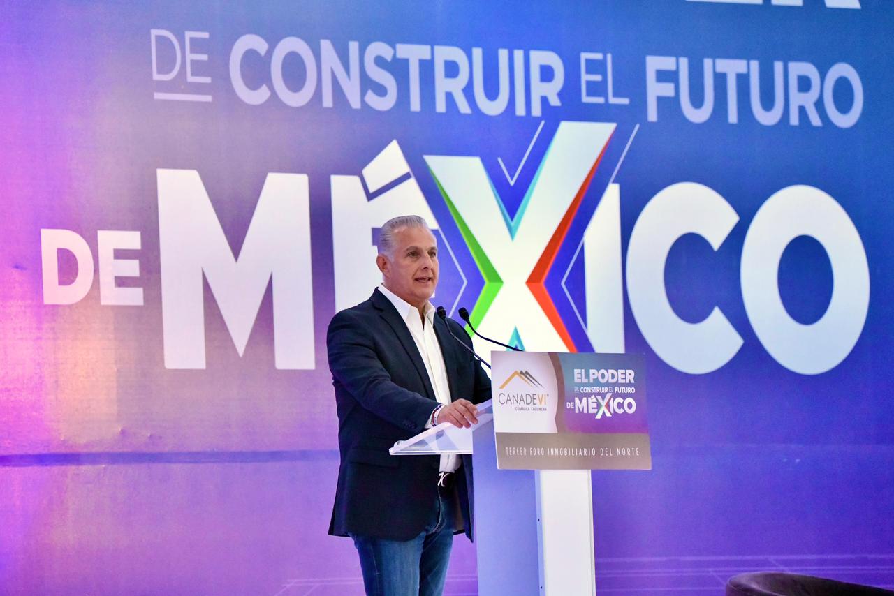 Román Cepeda inaugura el tercer foro inmobiliario del norte “El poder de construir el futuro de México”