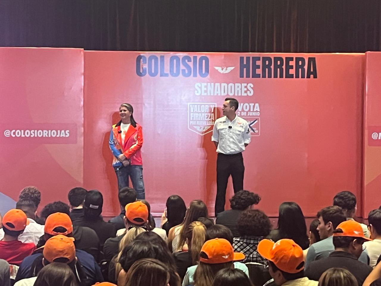 Colosio y Herrera comparten propuestas con jóvenes regios