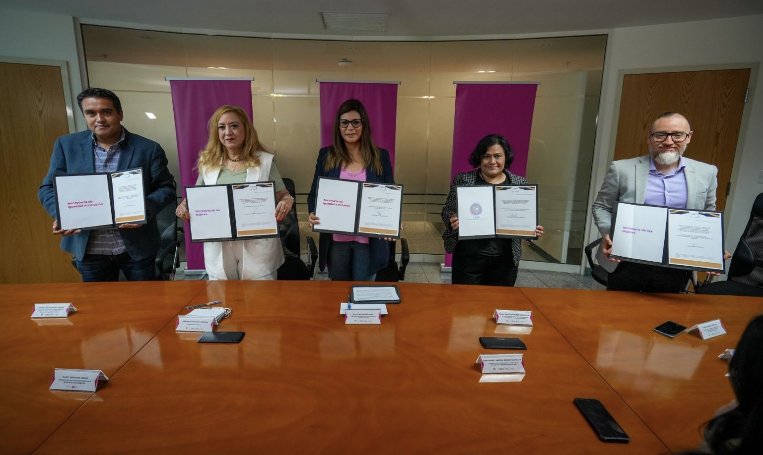 Firman convenio de colaboración para atender mujeres con discapacidad que enfrentan violencia