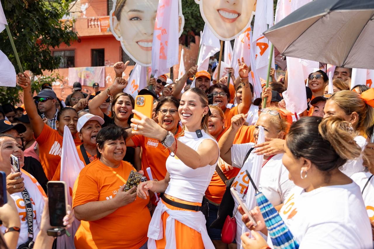 Recorre Mariana Rodríguez “La Indepe”; convoca a vecinos a votar