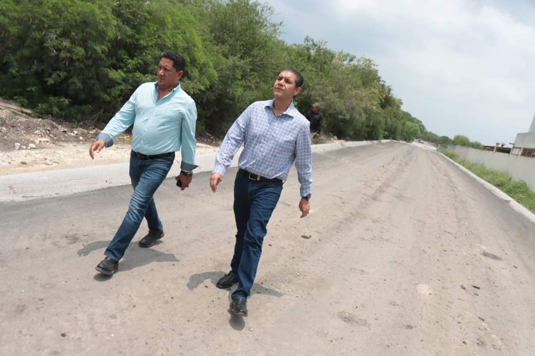 Avanza en Juárez obra de pavimentación de más de un kilómetro