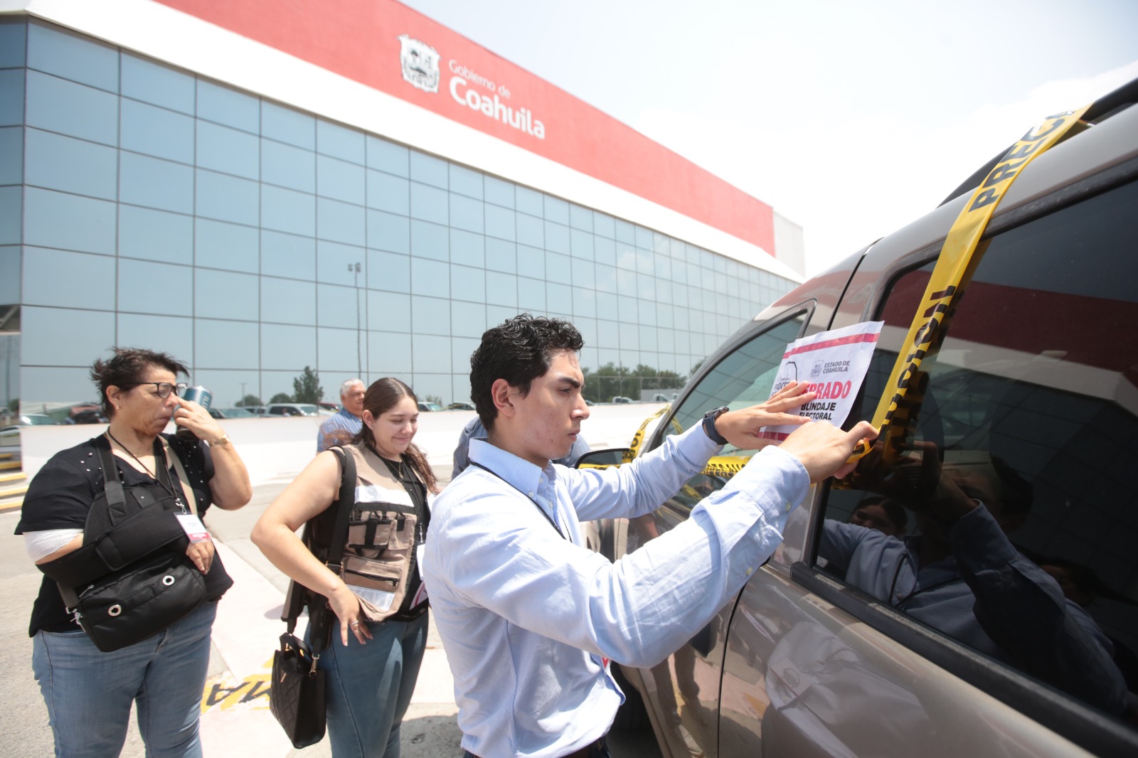 Resguarda Gobierno de Coahuila vehículos oficiales y cierra oficinas gubernamentales durante el proceso electoral