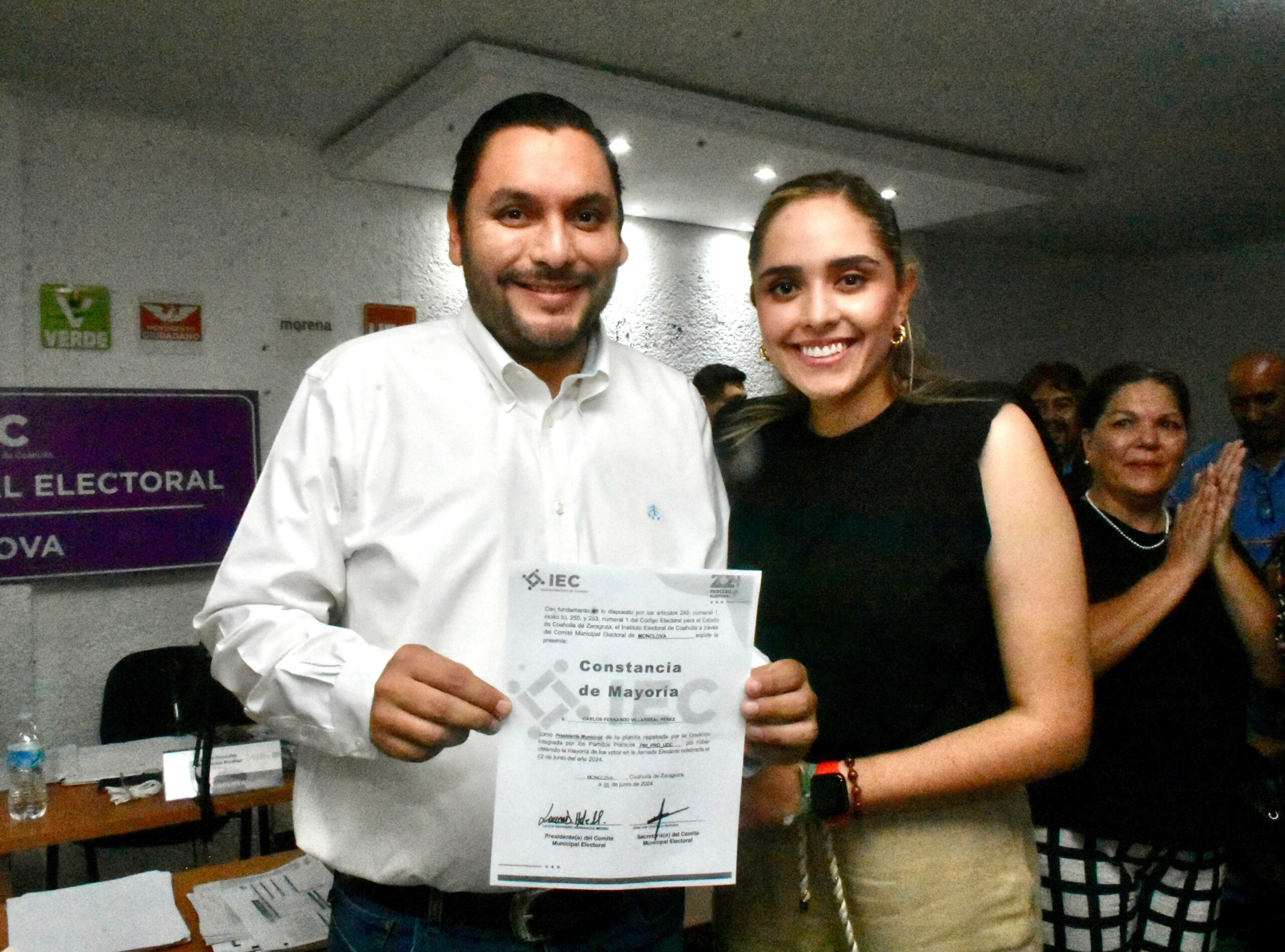 Recibe Carlos Villarreal constancia de mayoría como alcalde electo de Monclova; gana con votación histórica