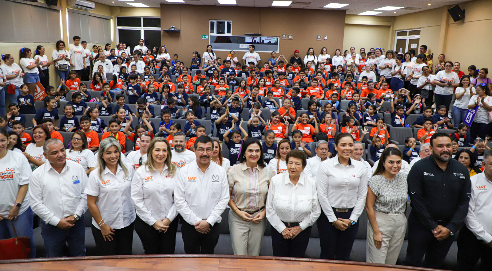 Inaugura la UAT campamentos de verano