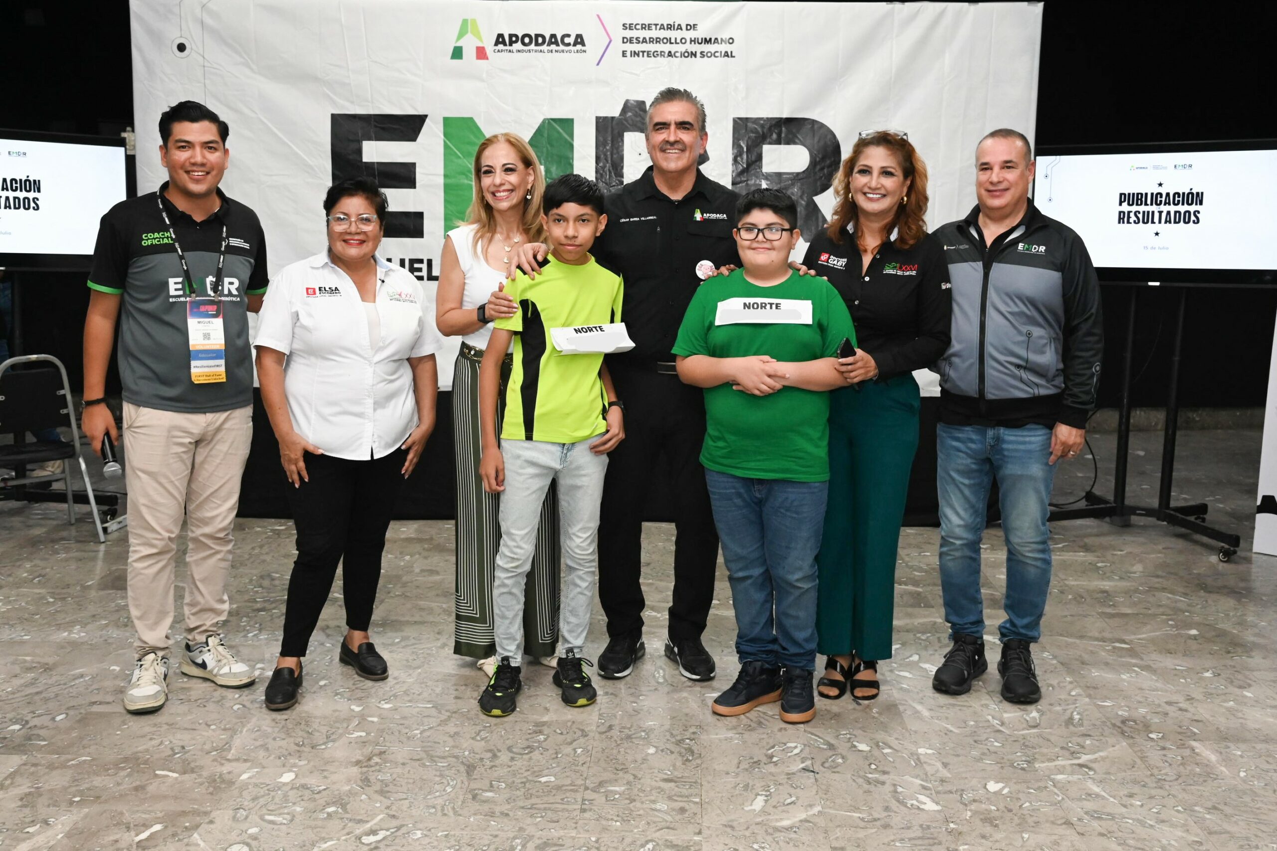 Reconoce César Garza talento de alumnos de escuela municipal de robótica