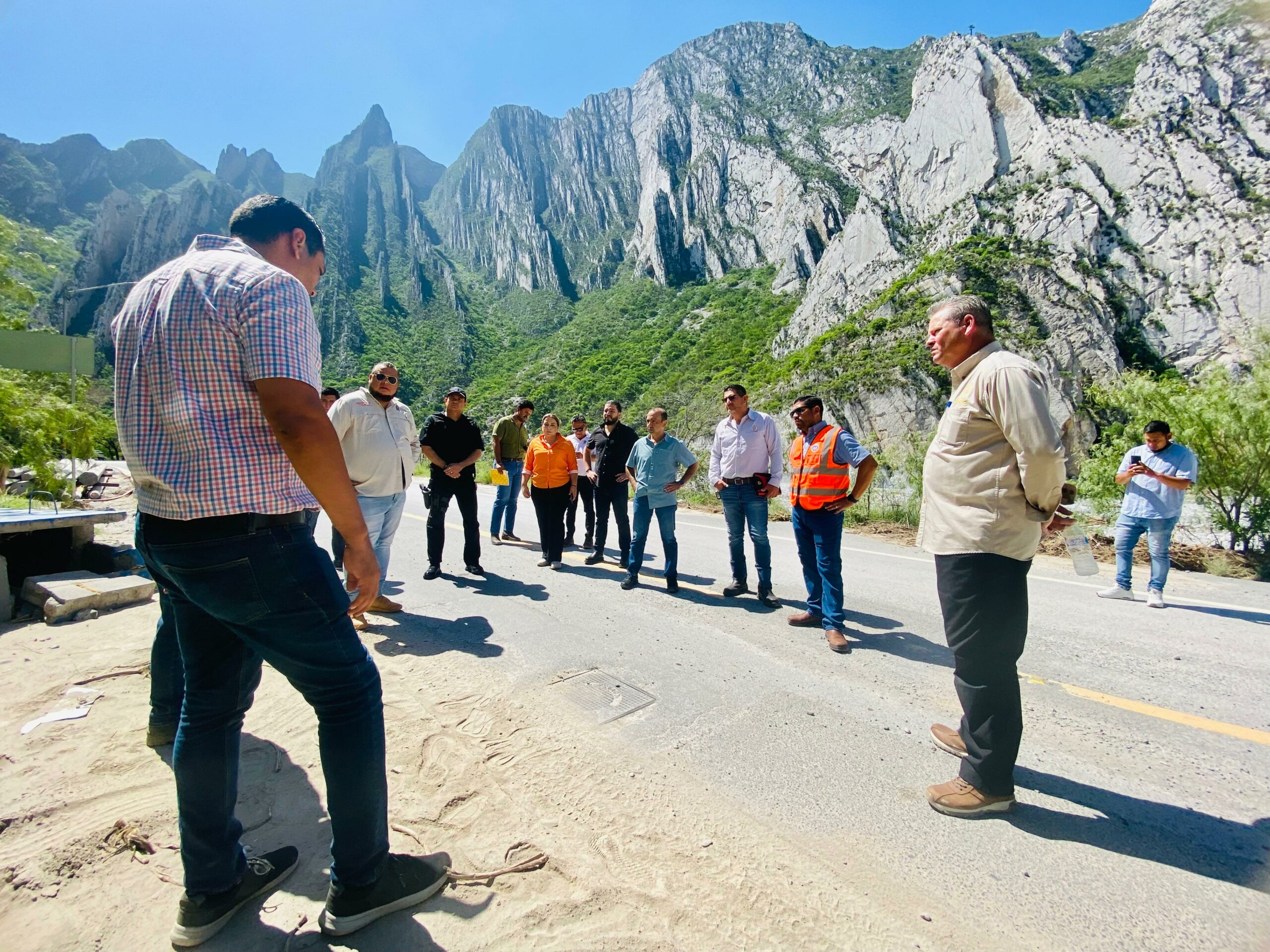 Confirman Nuevo León y Santa Catarina reubicación de tubería para suministro de agua en Santa Catarina