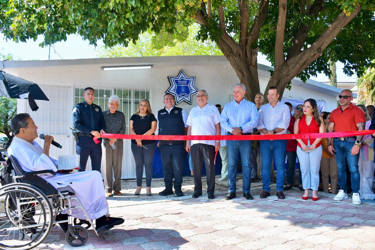 Román Alberto Cepeda González inaugura caseta de vigilancia en Ampliación La Rosita