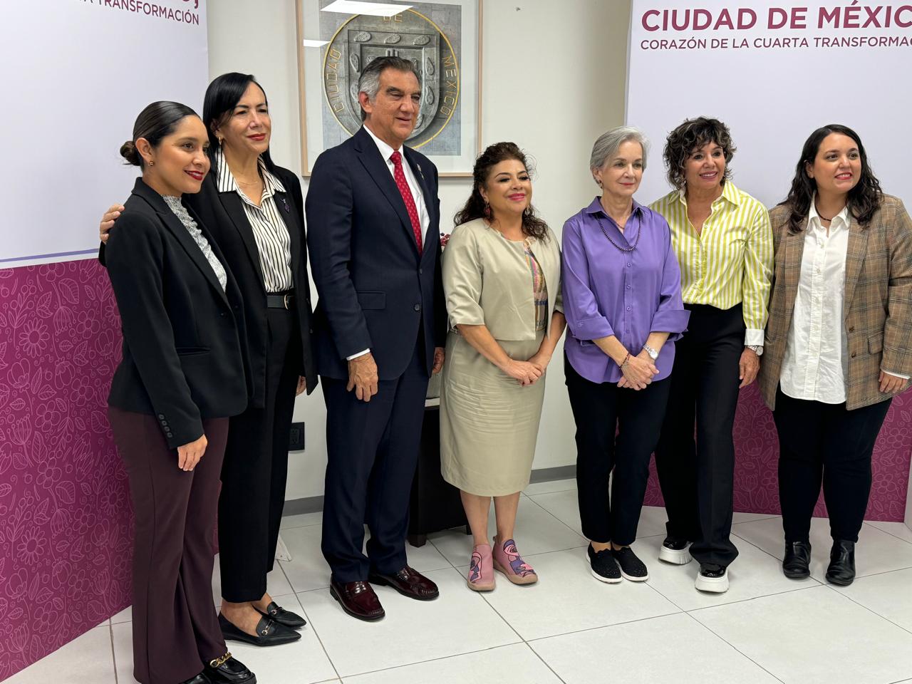 Se reúnen Américo Villarreal y la presidenta del DIF Tamaulipas con Clara Brugada