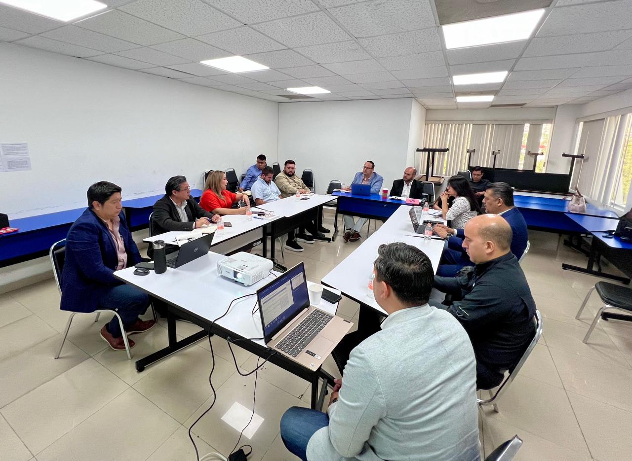 Avanzan trabajos en mesa de transición en Santa Catarina