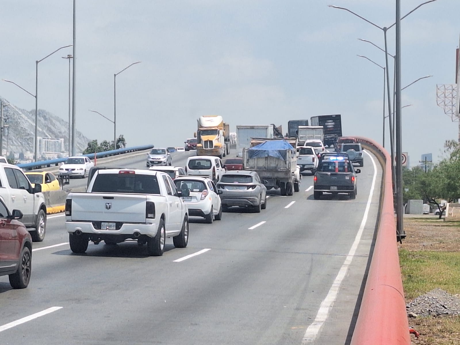 Abren por completo puente La Fama en Santa Catarina