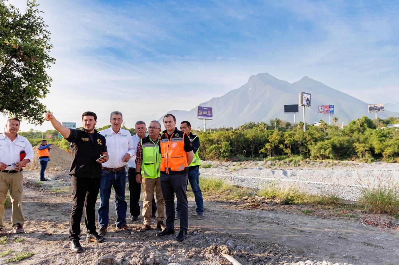 Supervisa Samuel García avance de obra del par vial en Morones-Constitución