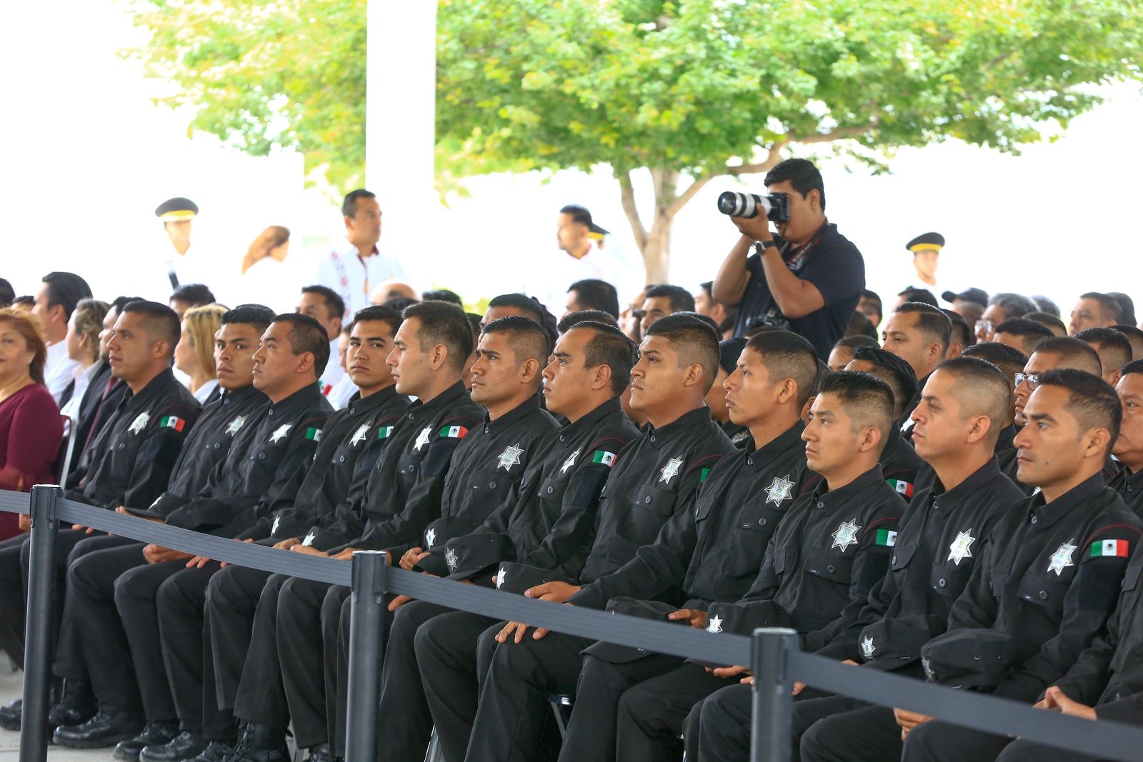 Preside Américo Villarreal ceremonia de graduación de cadetes que se incorporan a la Guardia Estatal