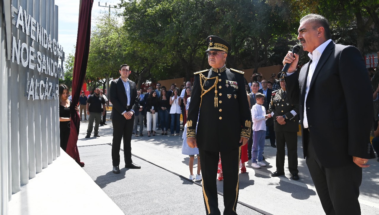 Honra Apodaca con Avenida al General Noé Sandoval Alcázar