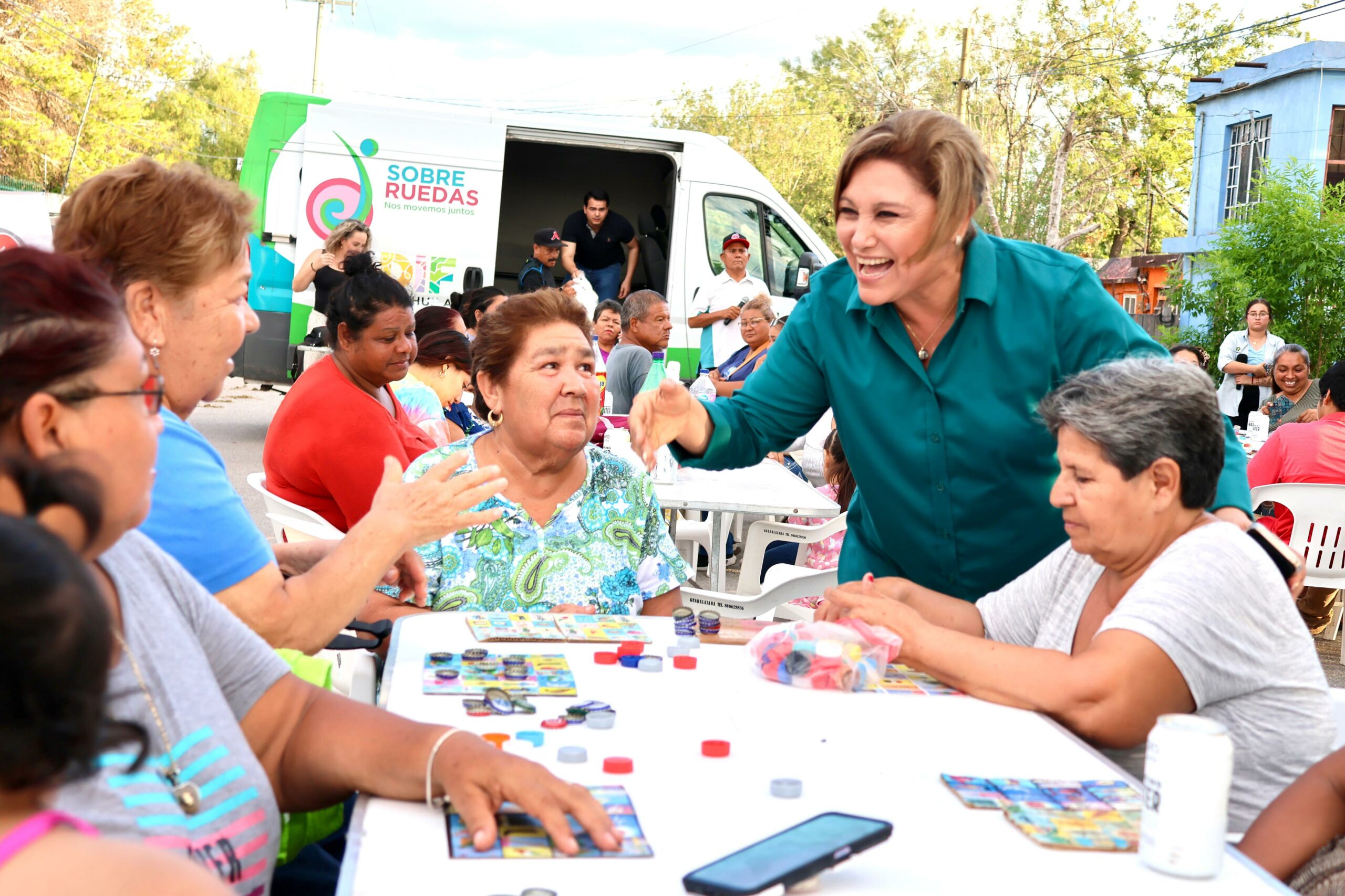 Brigada “La Maestra en tu Colonia”: Un compromiso constante con las familias de Sabinas