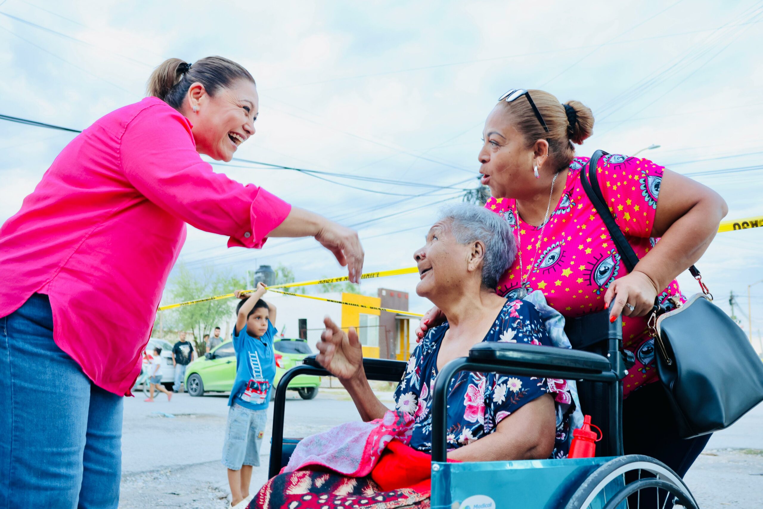 Entrega mochilas y útiles escolares Diana Haro en “La Maestra en tu Colonia”