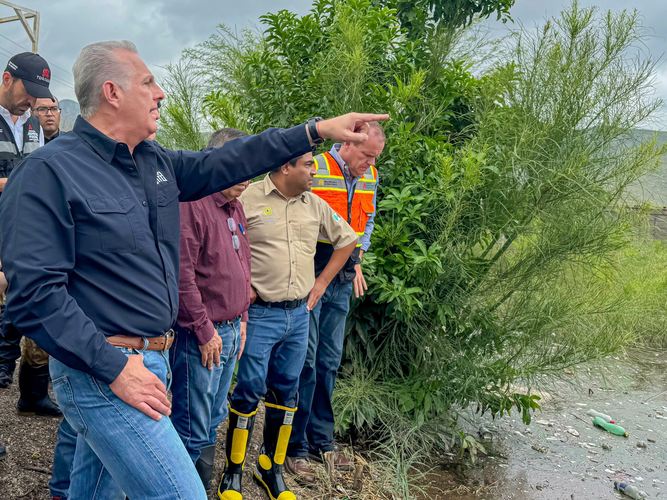 Román Alberto Cepeda González supervisa laguna de regulación y recorre sectores aledaños