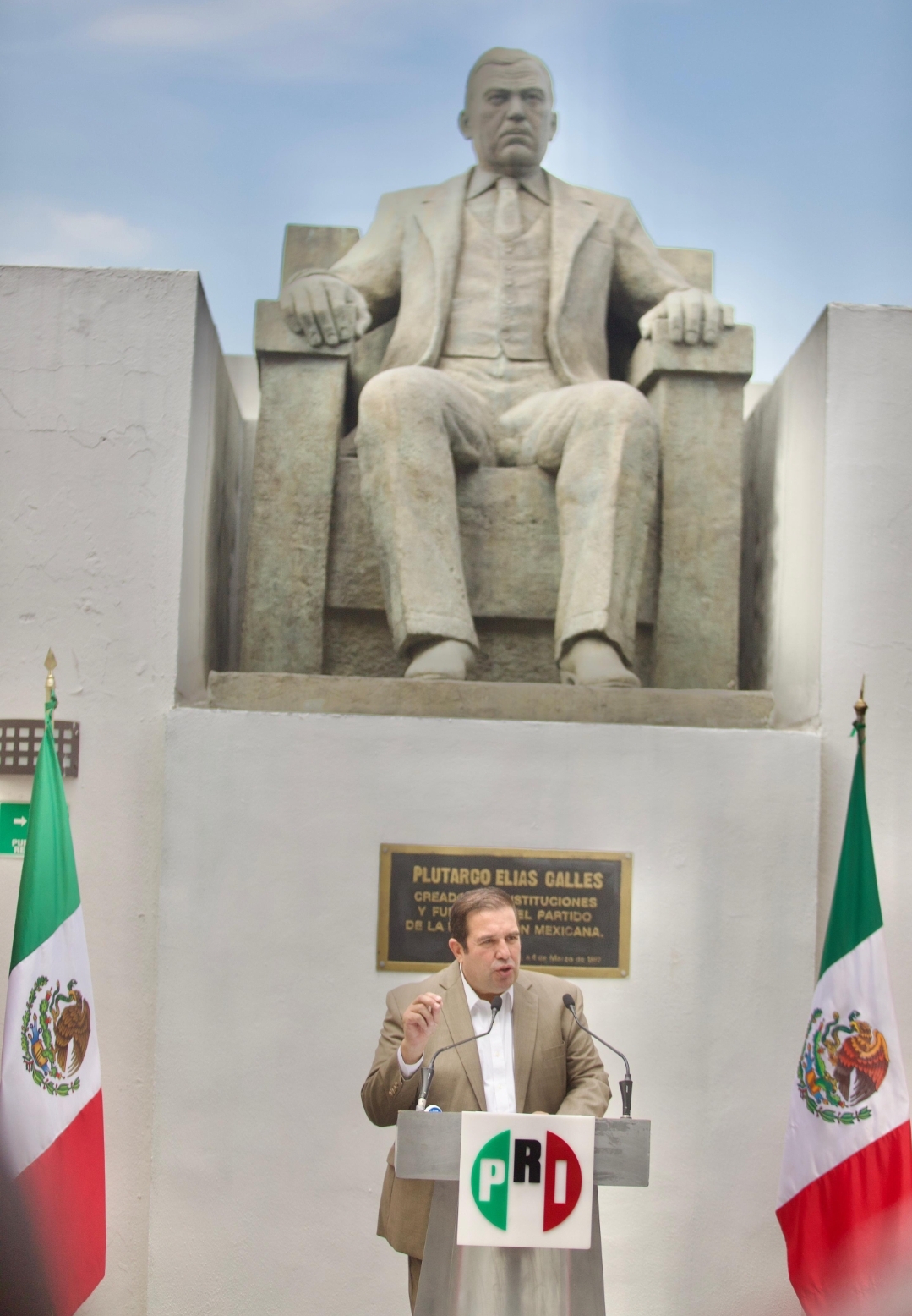 Conmemora PRI Nuevo León el mes de la patria