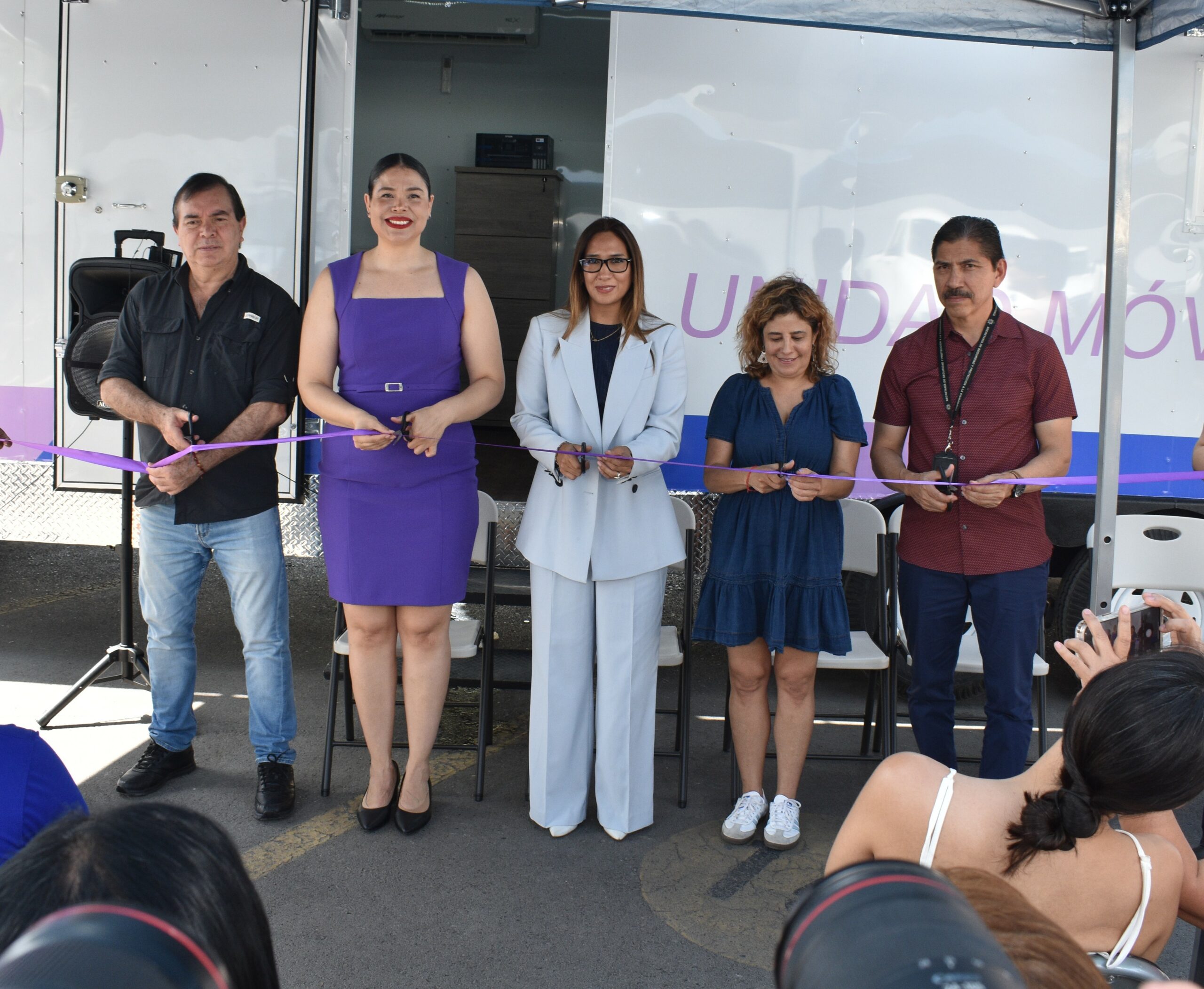 Inaugura Monterrey Unidad Móvil para Atención a Víctimas de Violencia Familiar y de Género