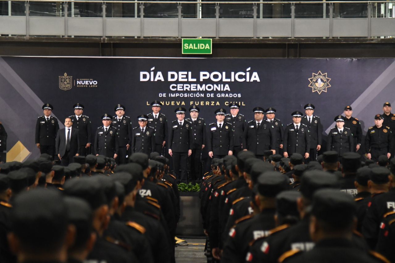 Entrega Nuevo León ascensos a elementos de Fuerza Civil