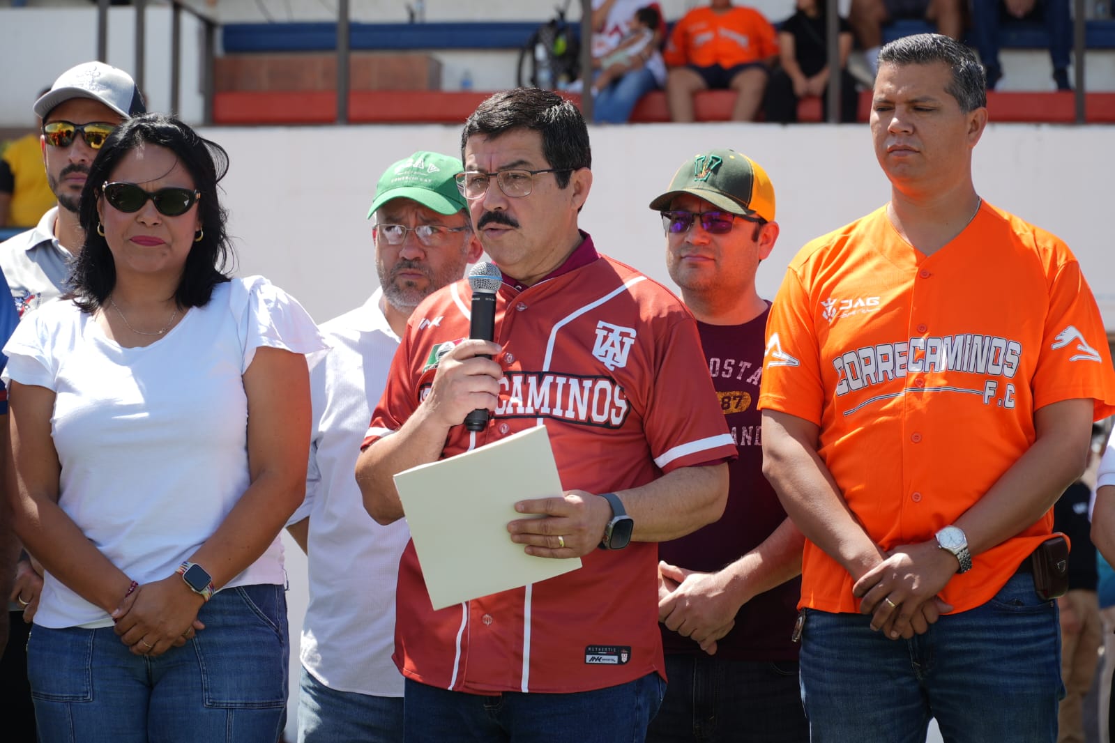 El rector Dámaso Anaya inaugura en la UAT temporada 2024 de la ONEFA