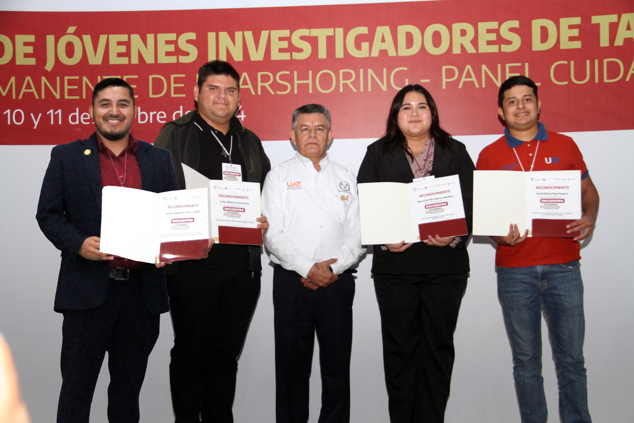 Reconocen a jóvenes investigadores de la UAT