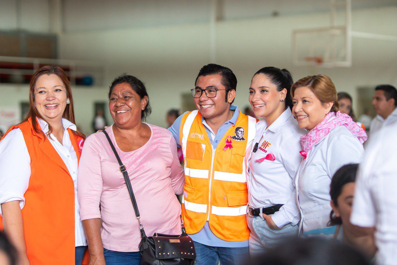 Llevan a juarenses servicios a través de brigada “DIF Juárez Contigo