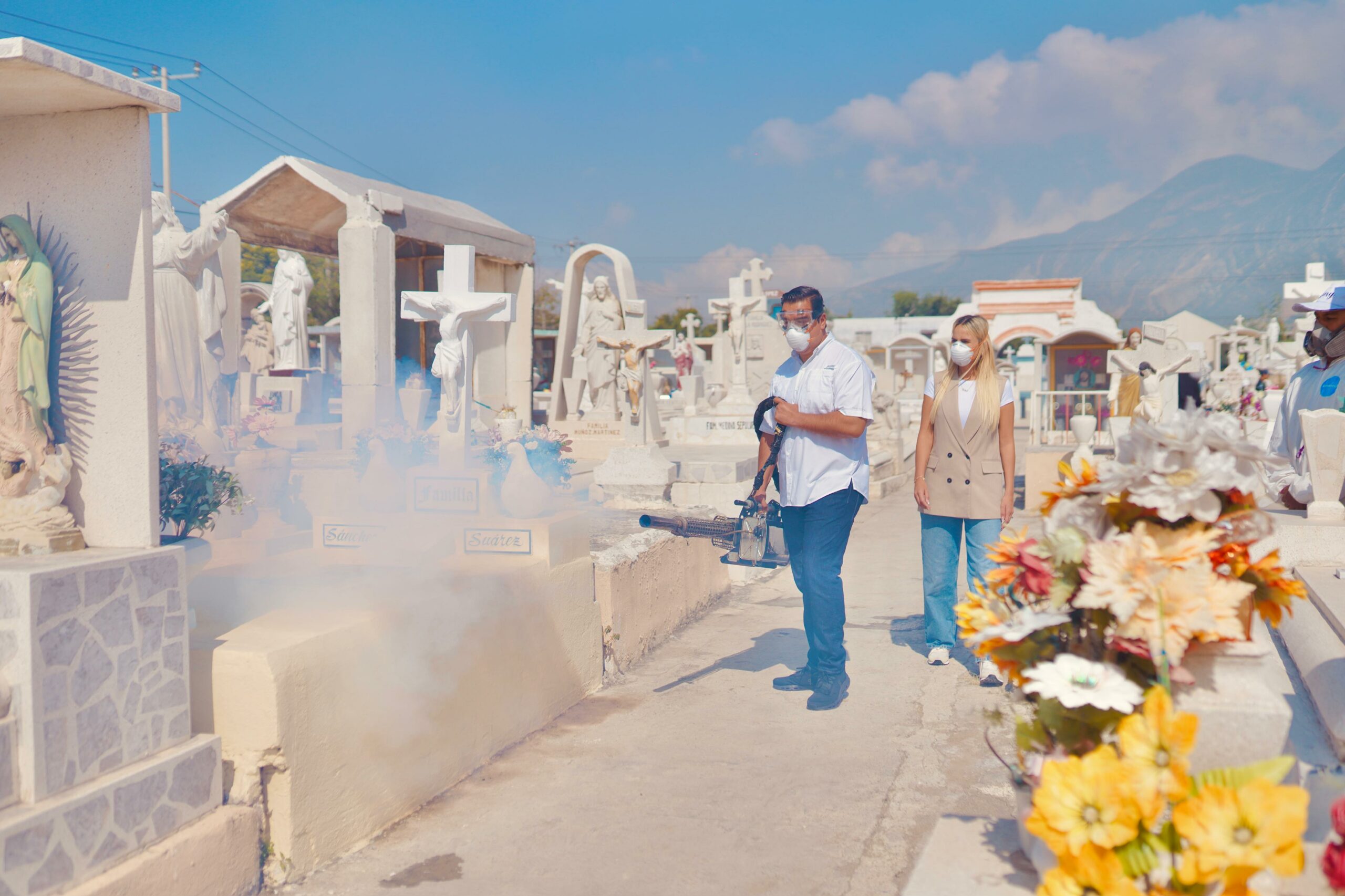 Panteones de Santa Catarina están listos para conmemorar a difuntos