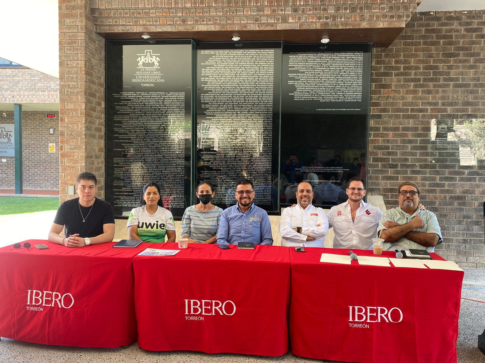 Emprendedores del IMET forman parte del proyecto de comunicación de estudiantes de la Ibero Torreón