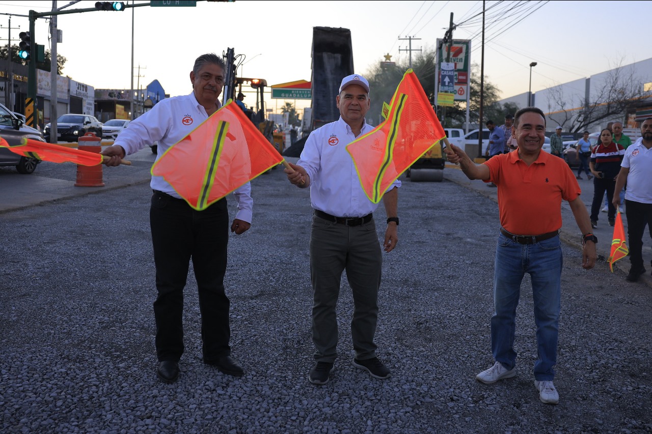 Arranca Guadalupe programa de bacheo nocturno en avenidas principales