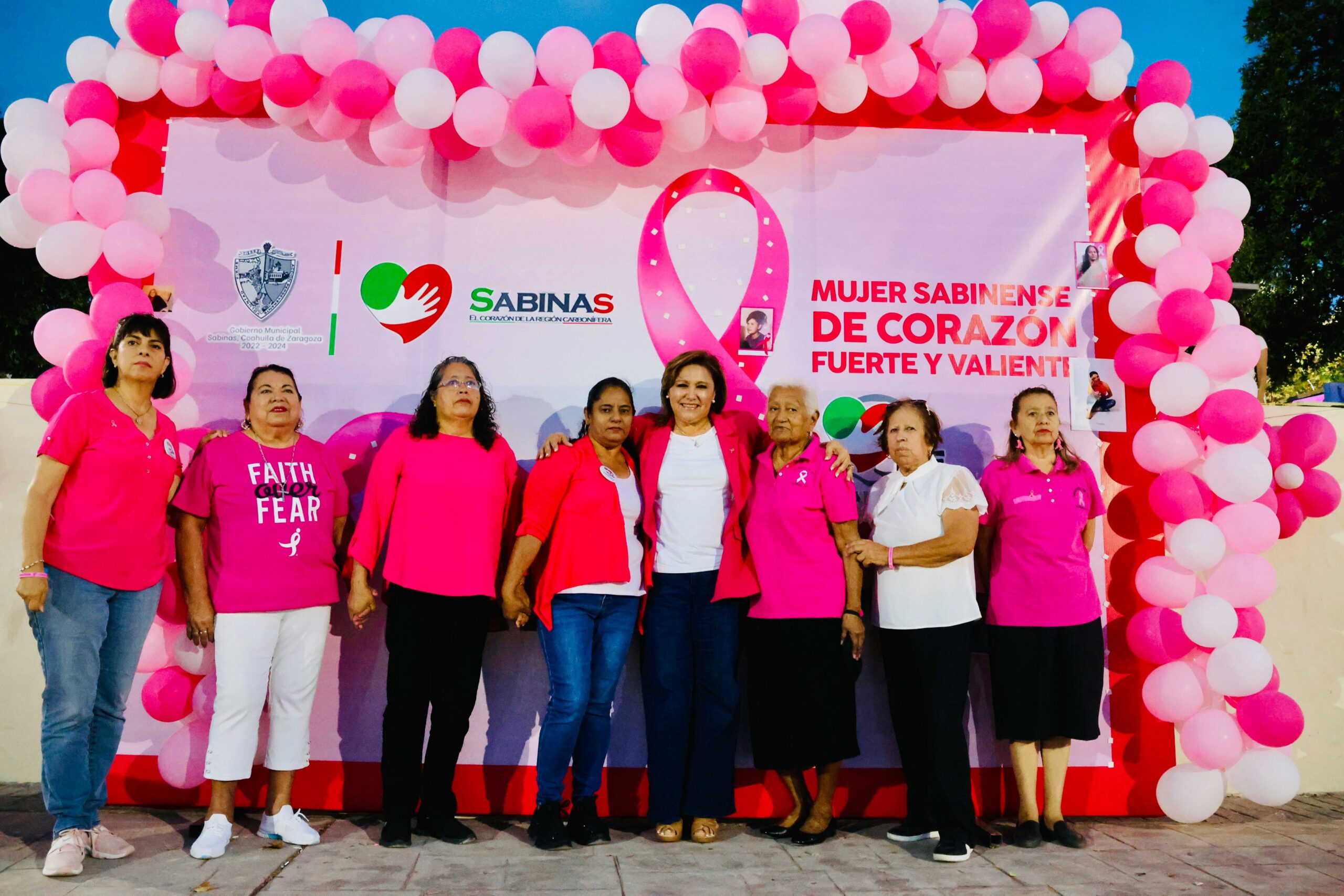 En Sabinas reconocen con Memorial a mujeres resilientes que han enfrentado al cáncer