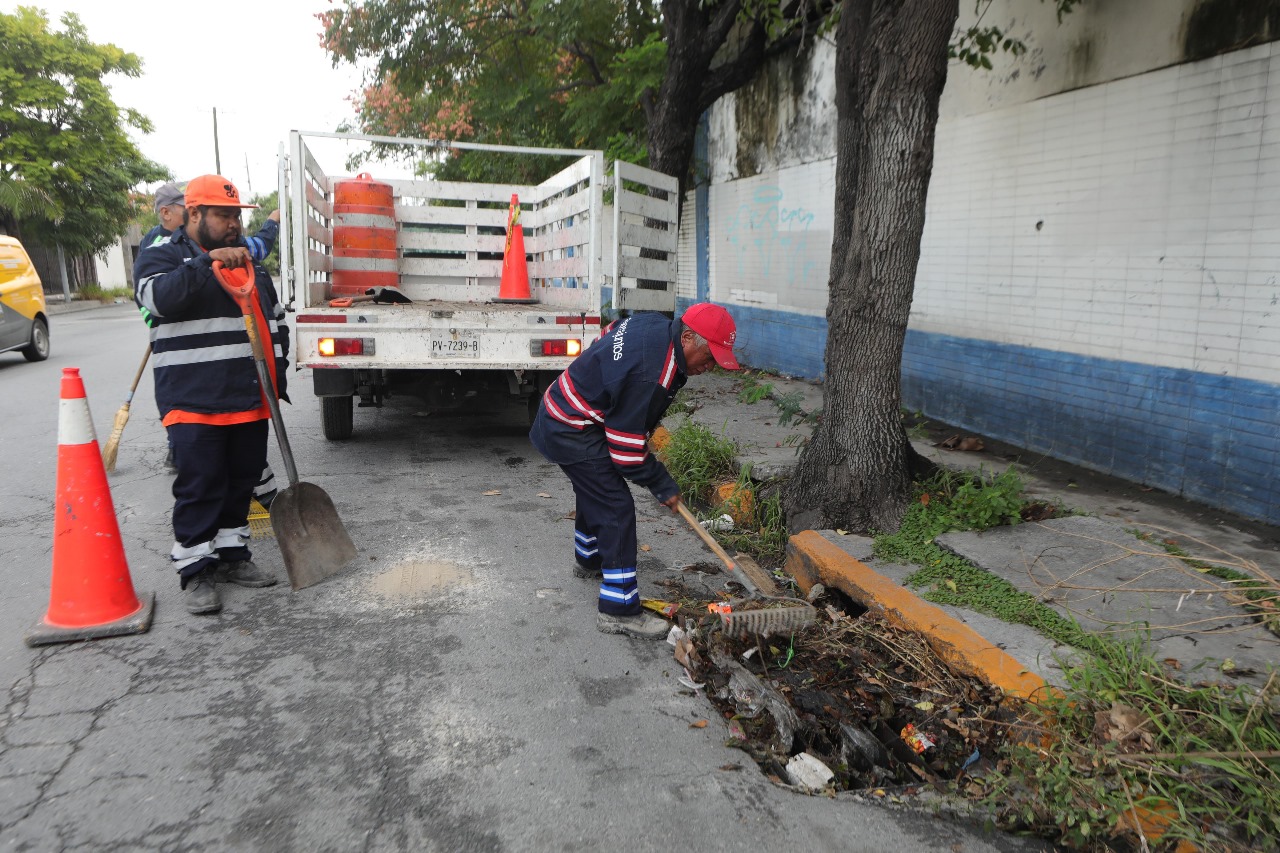 Retira Monterrey en dos días casi 44 toneladas de basura de pluviales