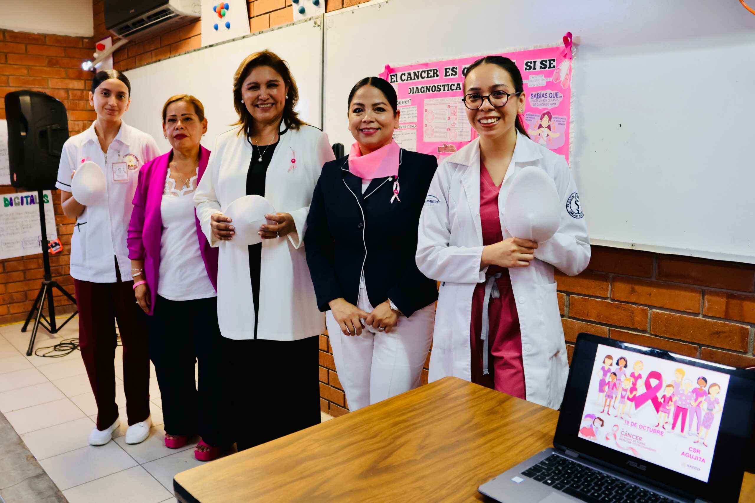 Asistió alcaldesa Diana Haro a Feria de la Salud en CECYTEC Agujita