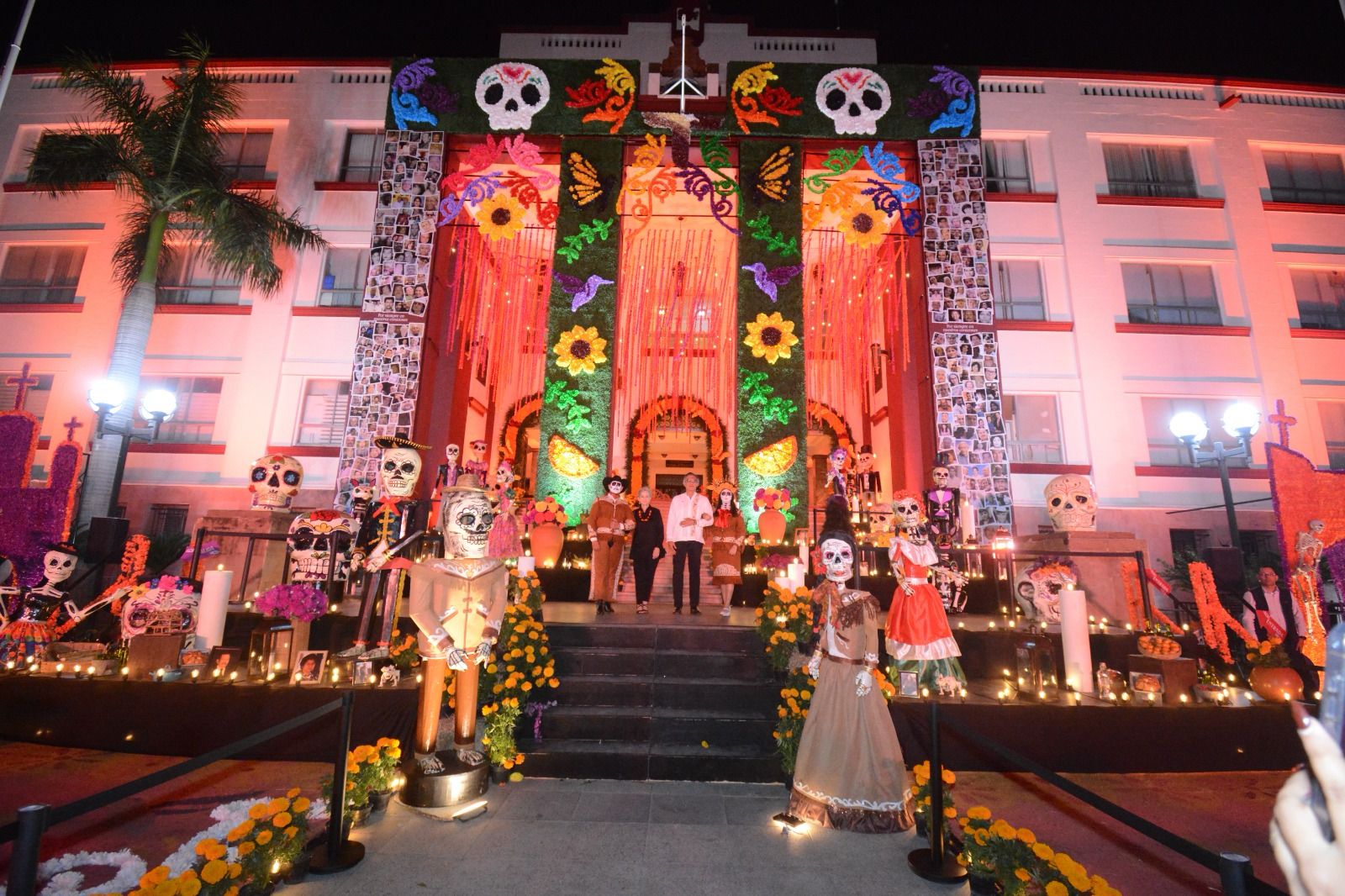 Américo y María fortalecen tradiciones del Día de Muertos en Tamaulipas