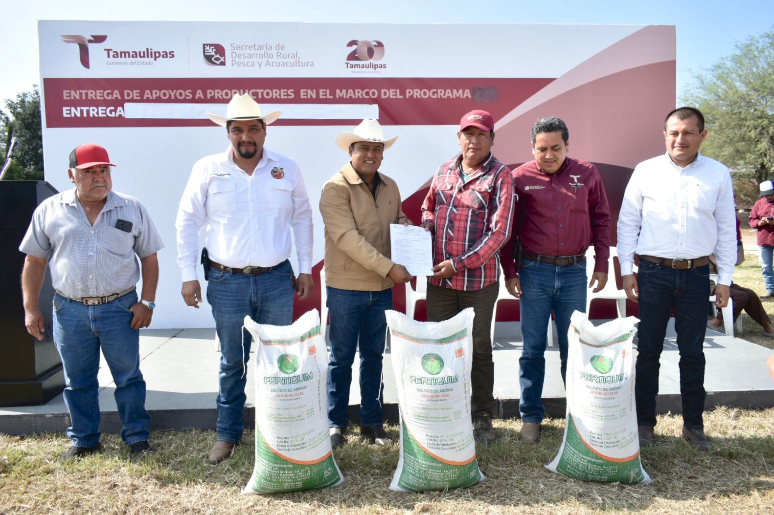 Reciben productores tamaulipecos citrícolas fertilizante granulado