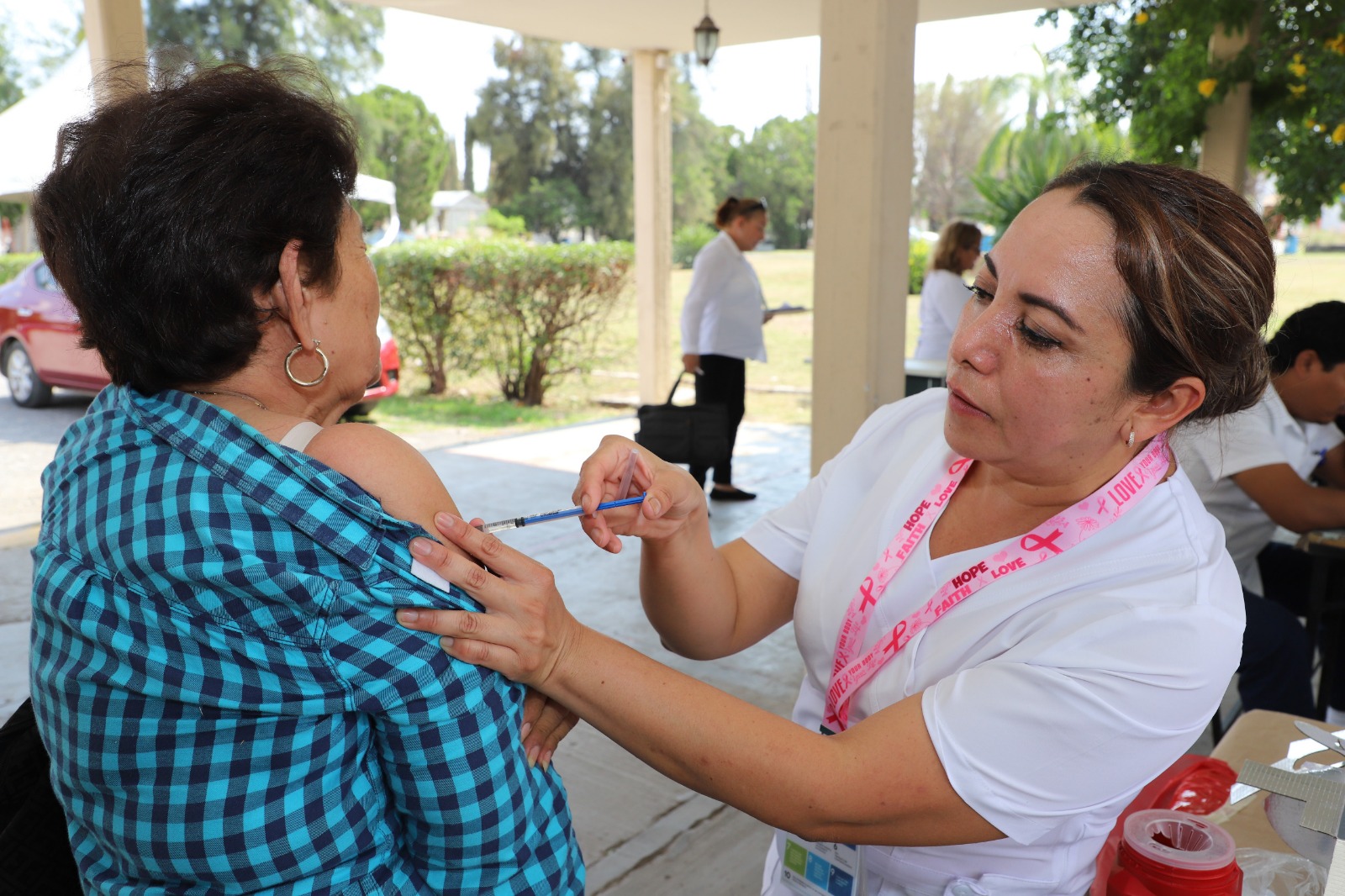 Exhorta Salud Tamaulipas a la población a aplicarse vacunas contra influenza, covid-19 y neumococo