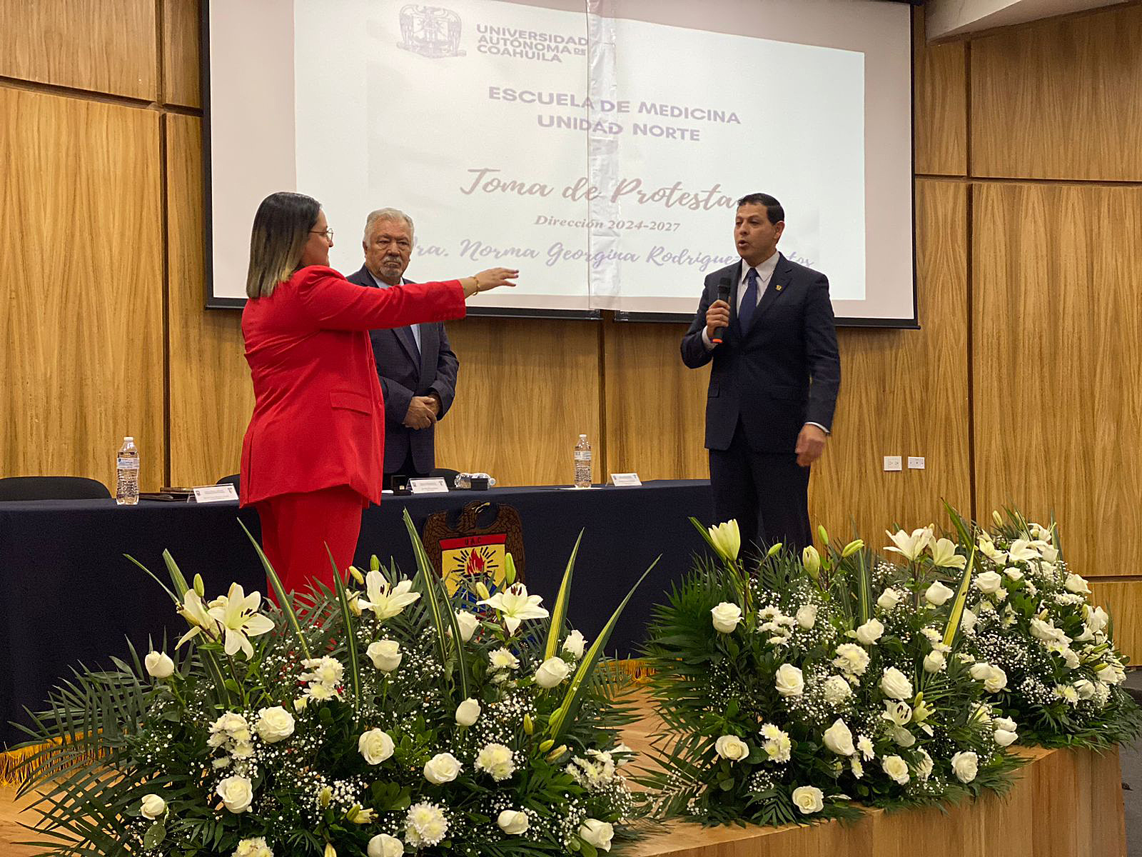 Octavio Pimentel, Rector de la UAdeC Toma Protesta a la Primera Directora Mujer de la Escuela de Medicina Unidad Norte