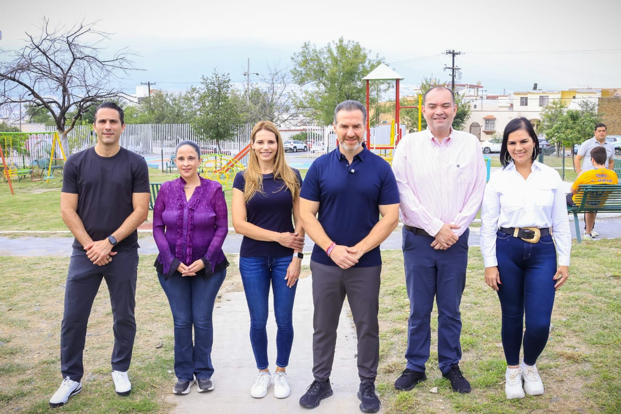 Promueve Adrián de la Garza el deporte brindando mantenimiento a parques y canchas 