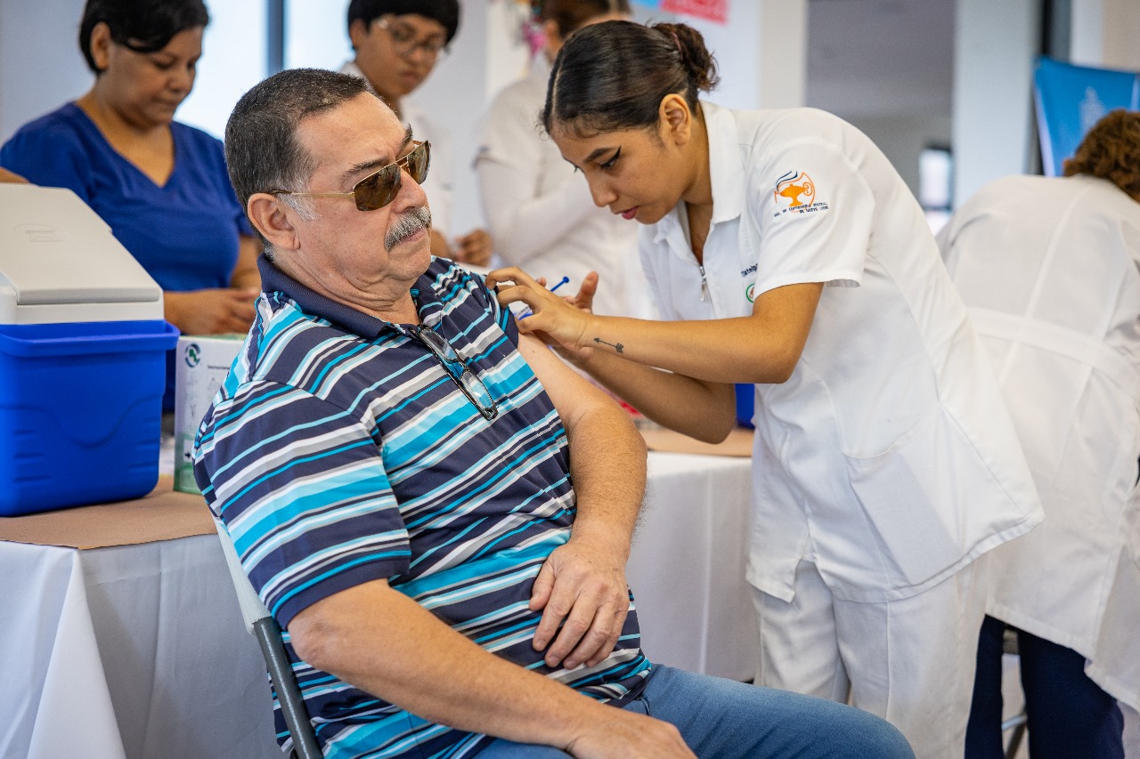 Guadalupe Continúa Campaña de Vacunación contra la Influenza