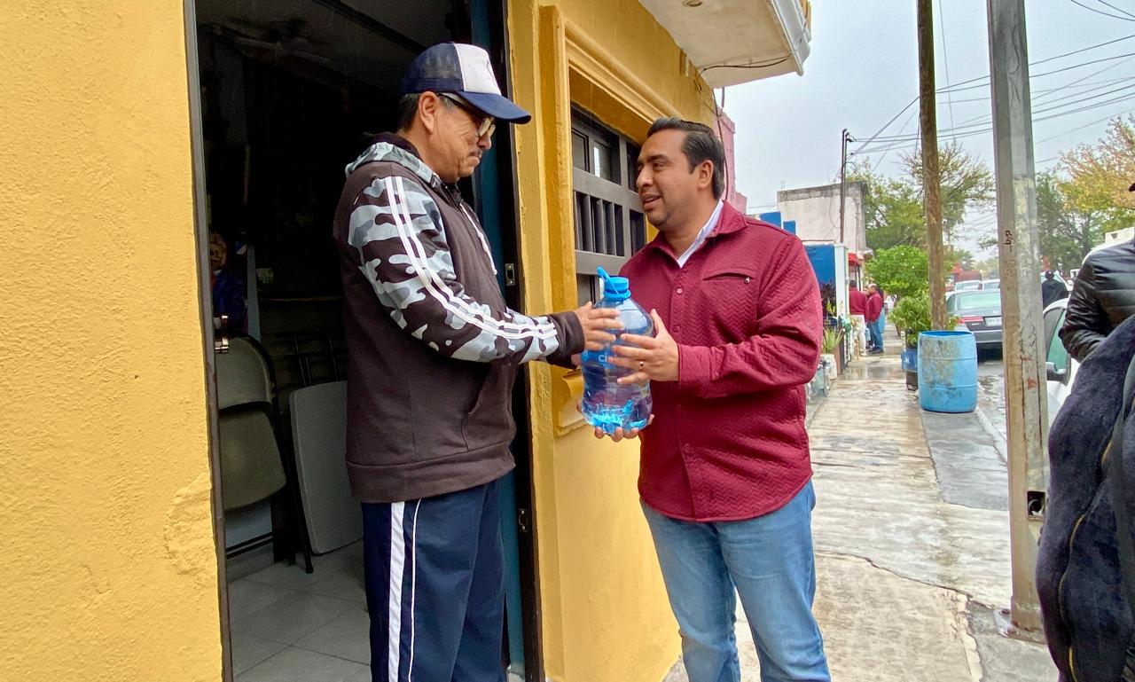 Se restablece gradualmente suministro de agua en Santa Catarina