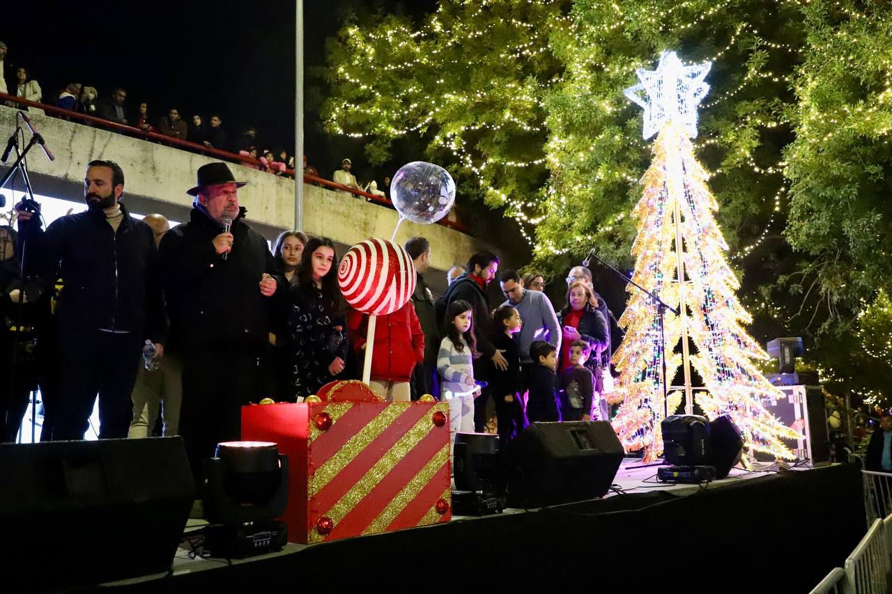 Disfrutan más de 25 mil personas el desfile navideño de San Pedro