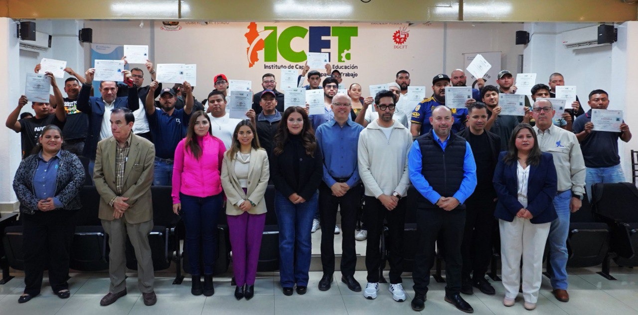 Se gradúa generación 24 del programa formación de operadoras y operadores de quinta rueda