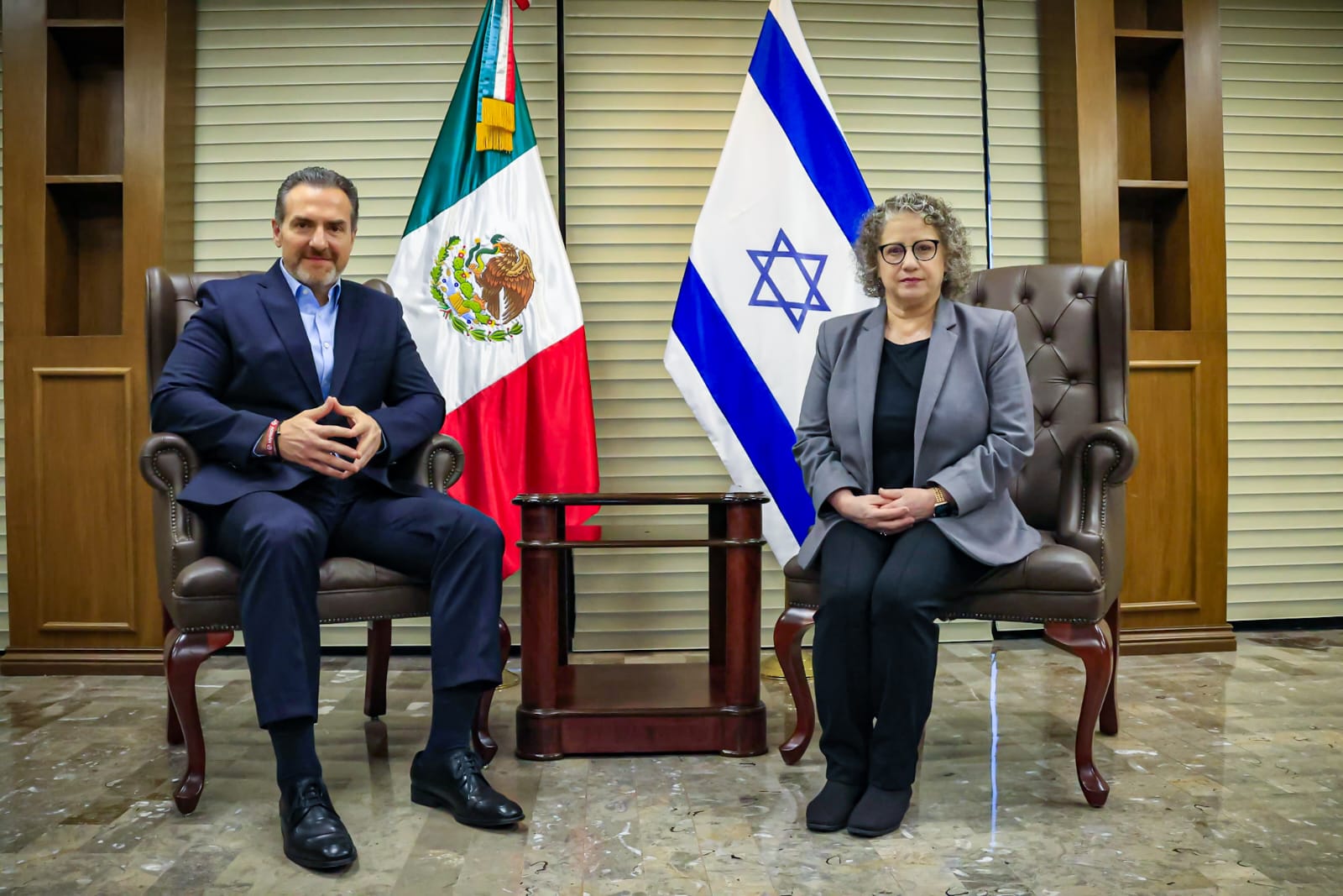 Recibe Adrián de la Garza visita de la embajadora de Israel en México