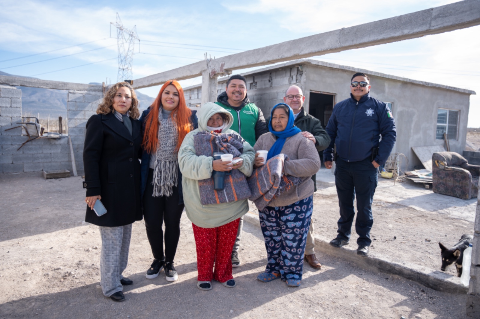 Abrigan Yesica Sifuentes y Manolo Jiménez a familias vulnerables de Castaños