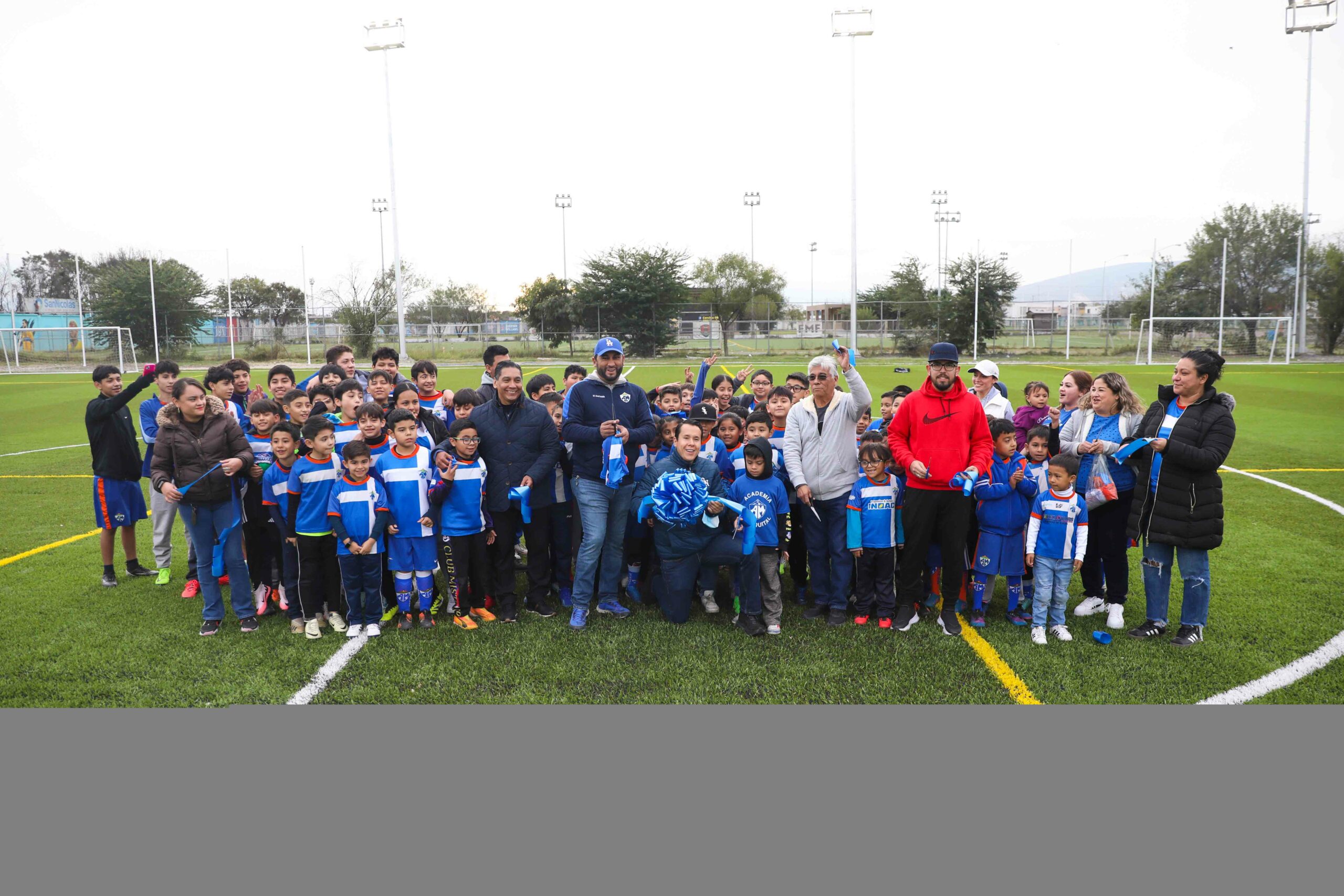 Abren nueva cancha deportiva en San Nicolás