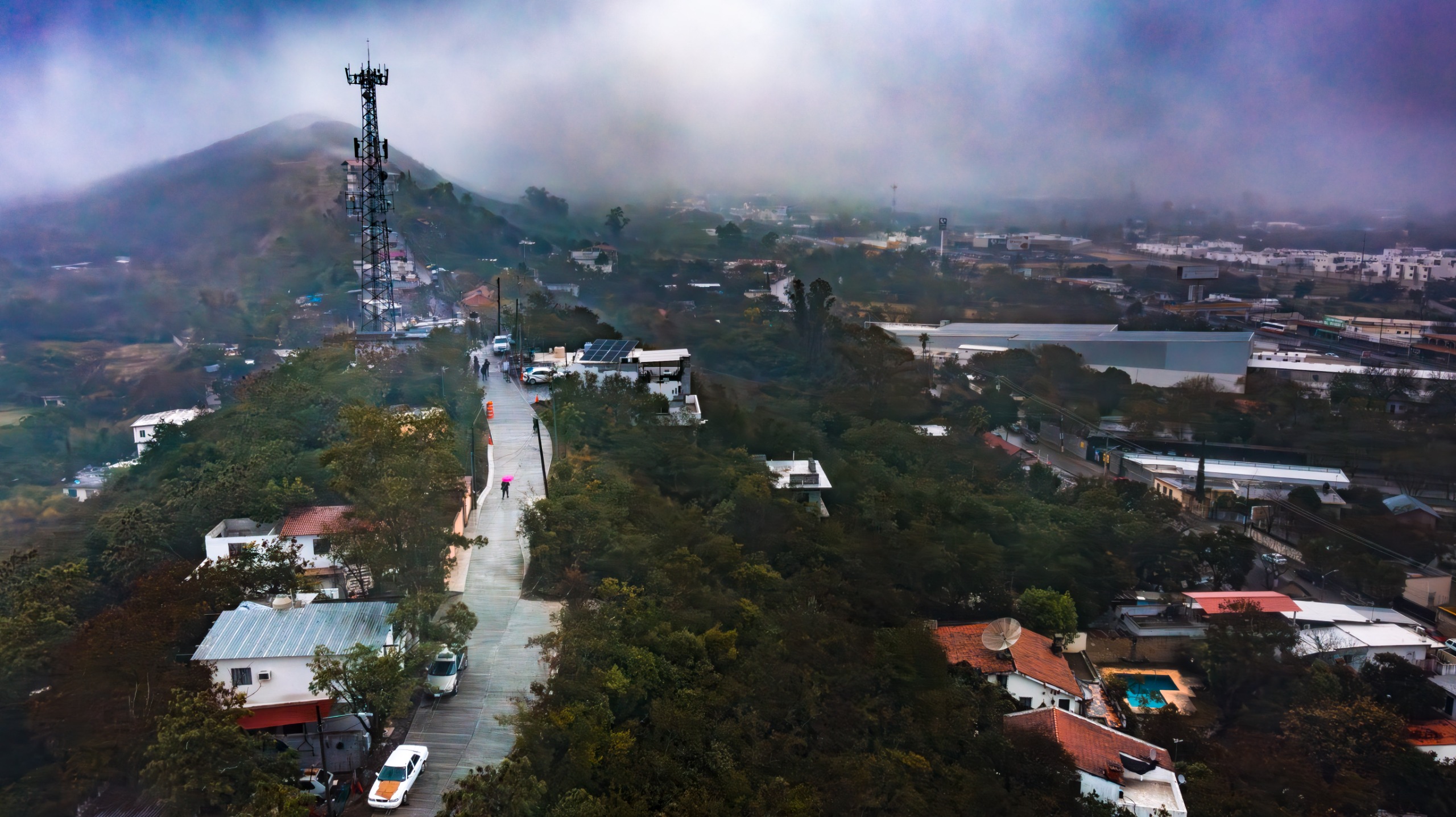 Inaugura David de la Peña obra vial en beneficio de los vecinos de Los Cavazos